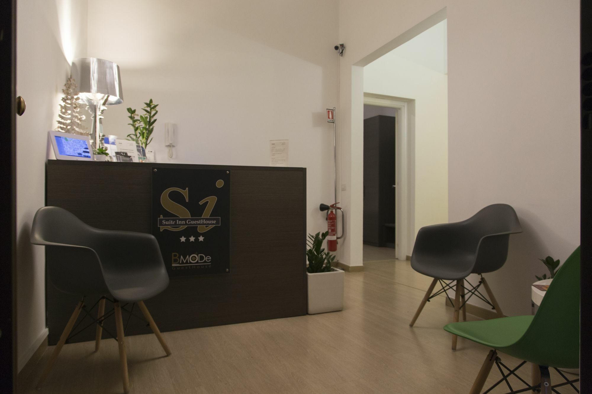 Suite Inn CTA Eksteriør billede